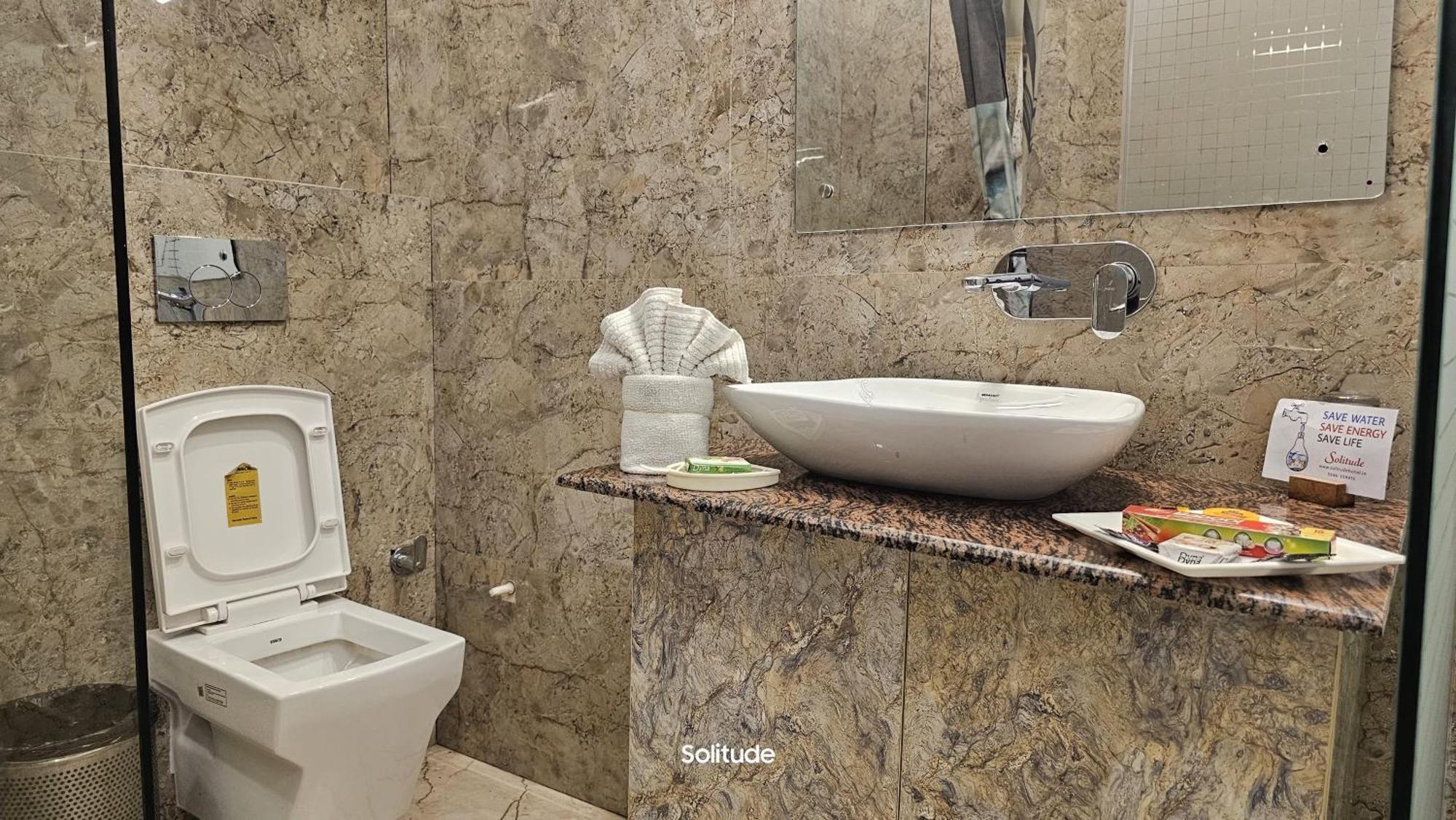 Solitude, The Boutique Hotel Haldwāni 外观 照片